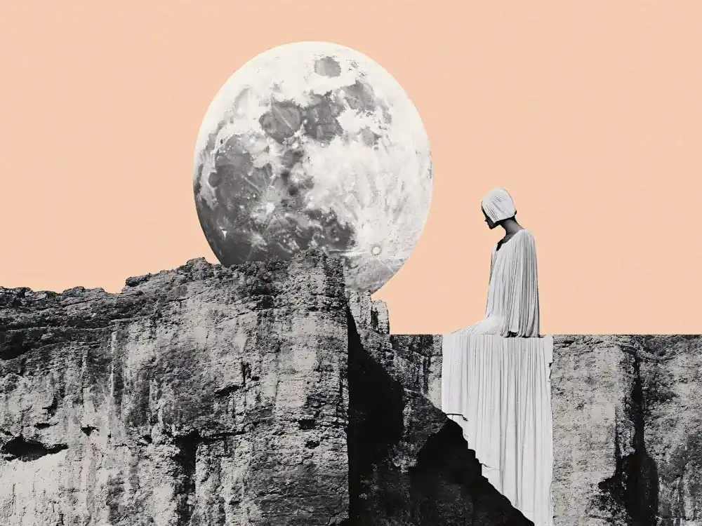 Worldwide Shipping 'The Moon' 4